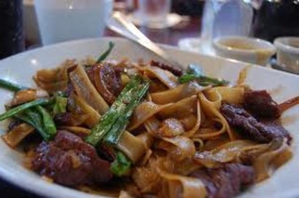 p. F. chang china bistro szechwan poulet chow amusement