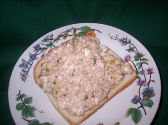 viennoise saucisse sandwich