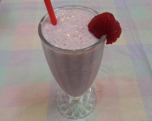 smoothie à la banane et aux fraises de cinq minutes