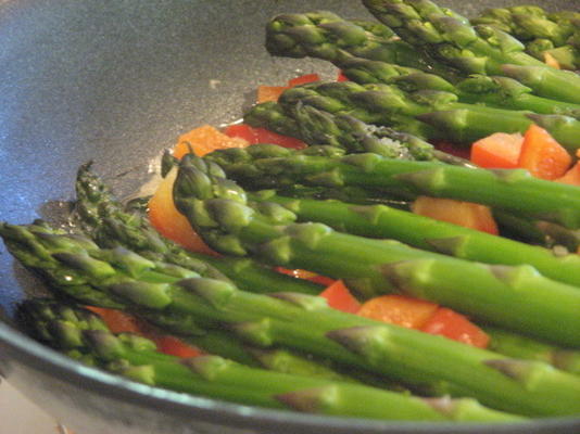 sautées aux asperges;