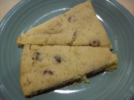 scones aux canneberges séchées, noix et citron