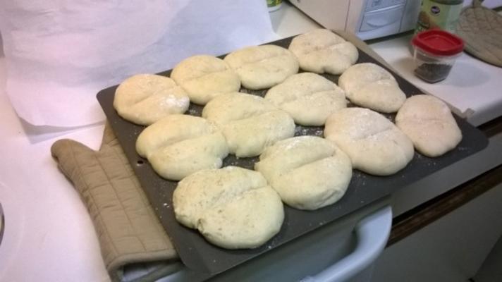 semmel rolls- (petits pains bavarois)