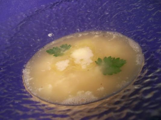 soupe aux pâtes et aux œufs