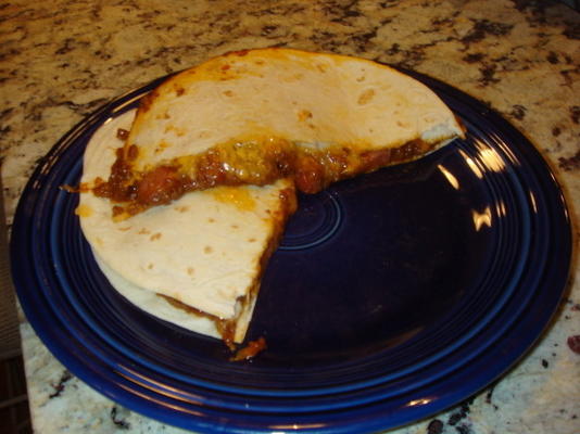 quesadillas de chien au fromage chili