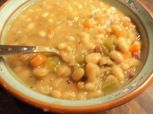soupe de haricots à l'ancienne