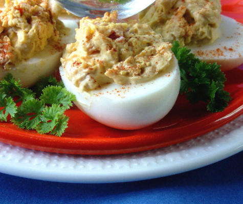 oeufs diables - bacon et fromage avec un coup de pied