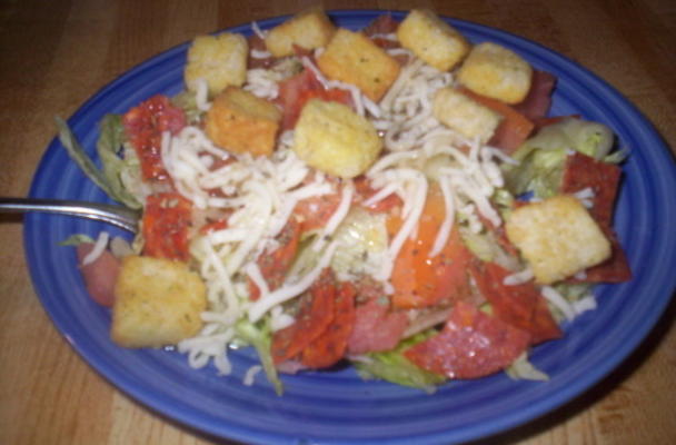 salade de pizza au pepperoni de maman rose