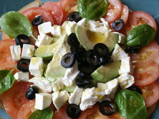 feta, avocat et tomate en vinaigrette