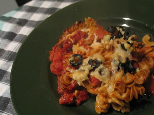 champignons aux deux fromages, tomates épaisses et penne aux olives