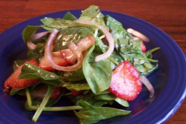 salade facile aux épinards et aux fraises