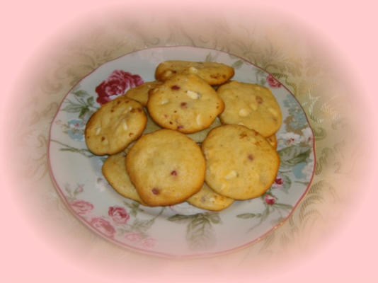 biscuits au fromage et aux framboises