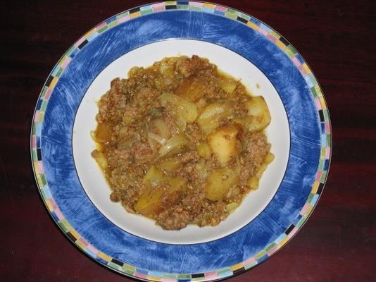 boeuf haché et curry de pommes de terre