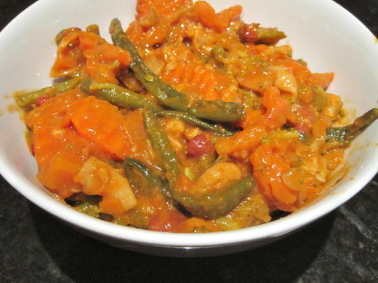 légumes au curry rouge thaïlandais