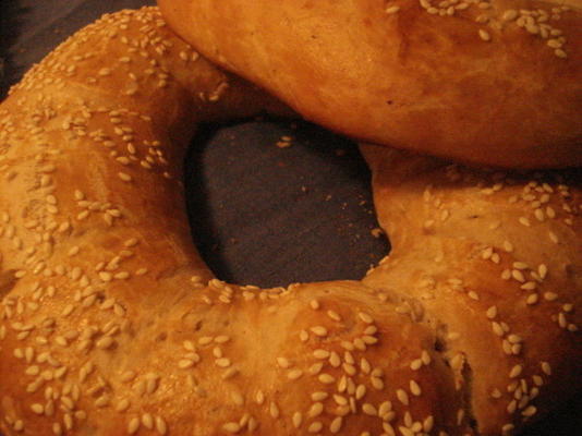 roscas (anneaux de gâteau au café turc avec des clous de girofle)