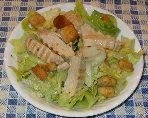 poulet grillé salade César d'une nouvelle façon