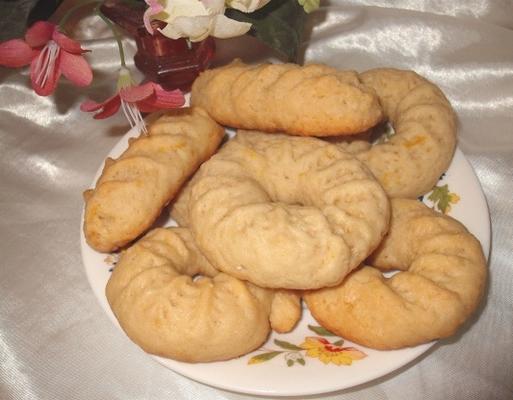 helouwa ta'aba algérien (biscuits au citron ou au sésame)