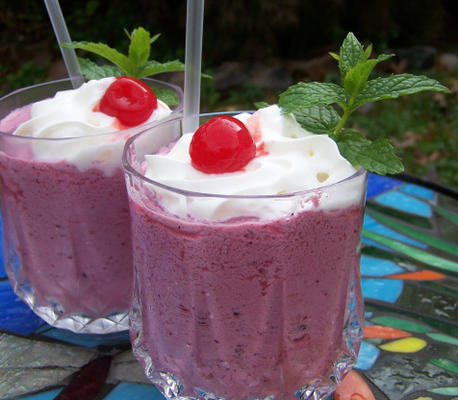 smoothie au fromage et aux framboises