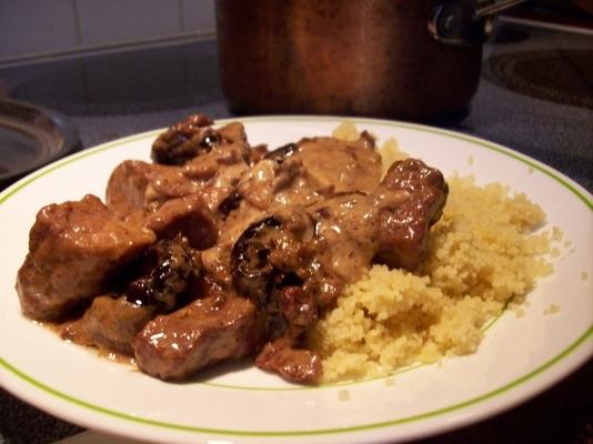 Filet de porc zurie's avec yaourt, moutarde et pruneaux