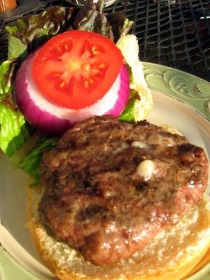 hamburgers à la dinde farcis au fromage bleu