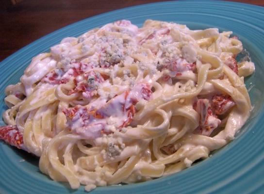 fettuccine gorgonzola aux tomates séchées