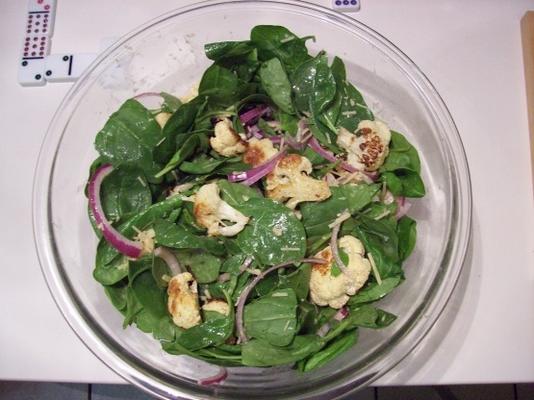 salade d'épinards et chou-fleur rôti