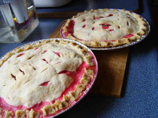 tarte à la rhubarbe-framboise-pomme