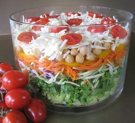 salade de pique-nique en couches
