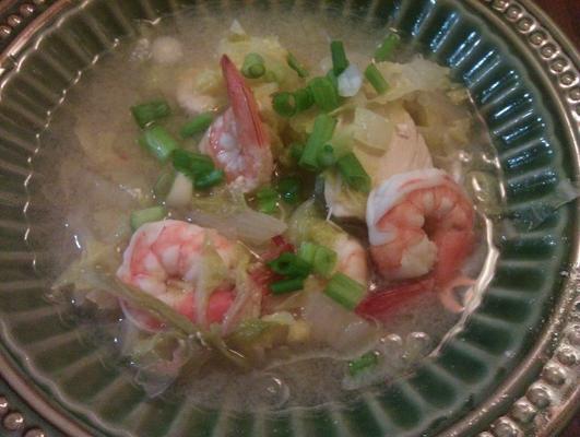 soupe de crevettes thaïlandaise au South Beach avec citron vert et coriandre