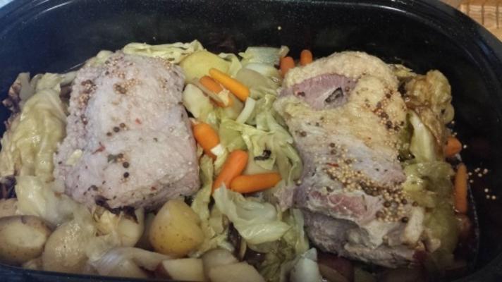 boeuf salé et chou pour une foule