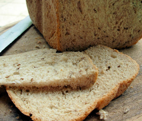 pain de seigle au levain style campagnard avec graines de cumin