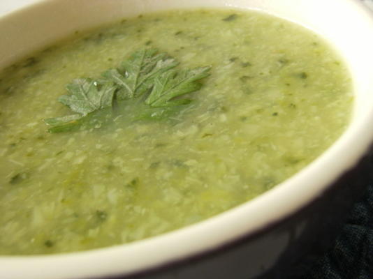 soupe aux choux et pommes de terre (caldo verde)