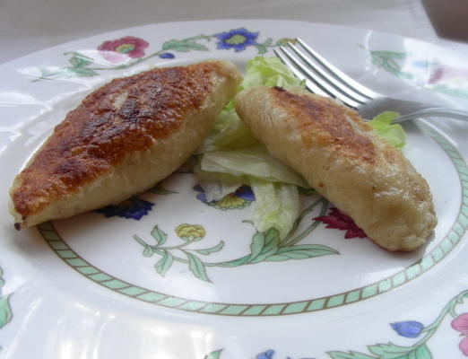ruskie pierogi (pierogi fourré au fromage et aux pommes de terre)