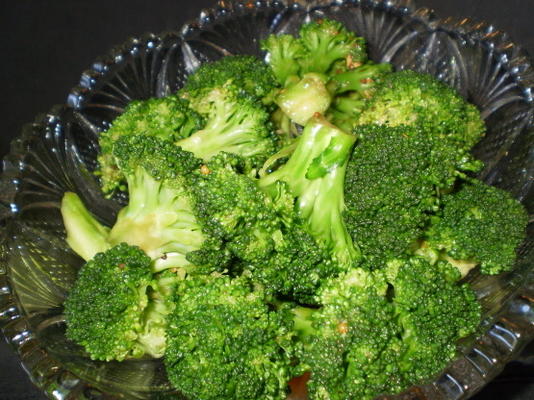 salade de brocoli de toshiko