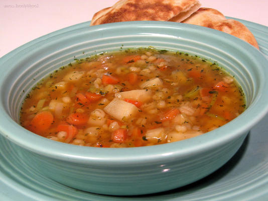 soupe d'orge aux légumes racines