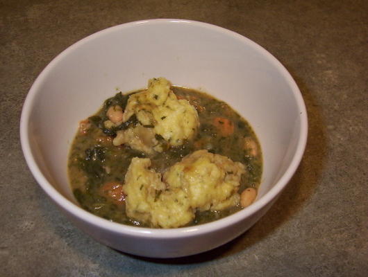 Soupe de haricots blancs aux blettes