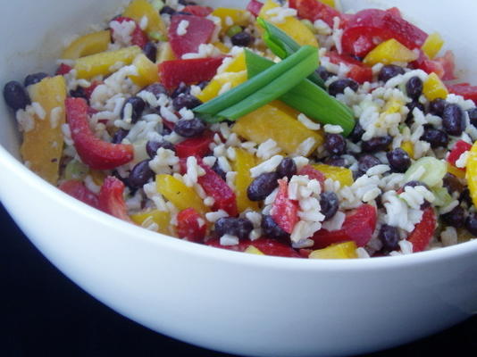 salade de riz et de haricots noirs des caraïbes