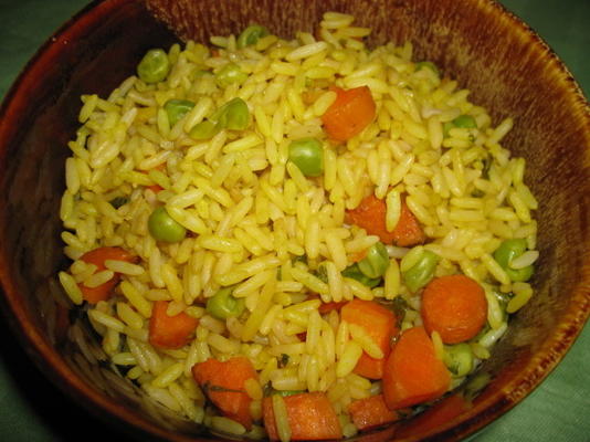 riz aux carottes et petits pois (cuiseur à riz)