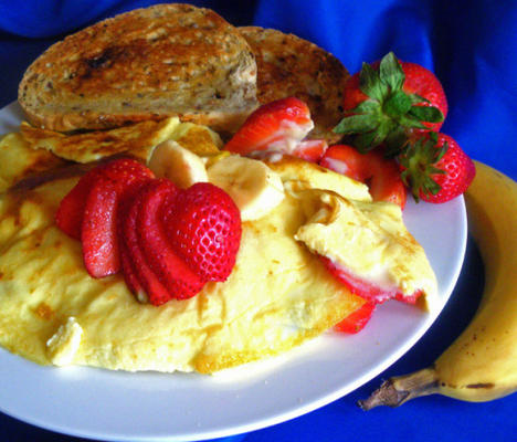 omelettes fraises-bananes fraîches