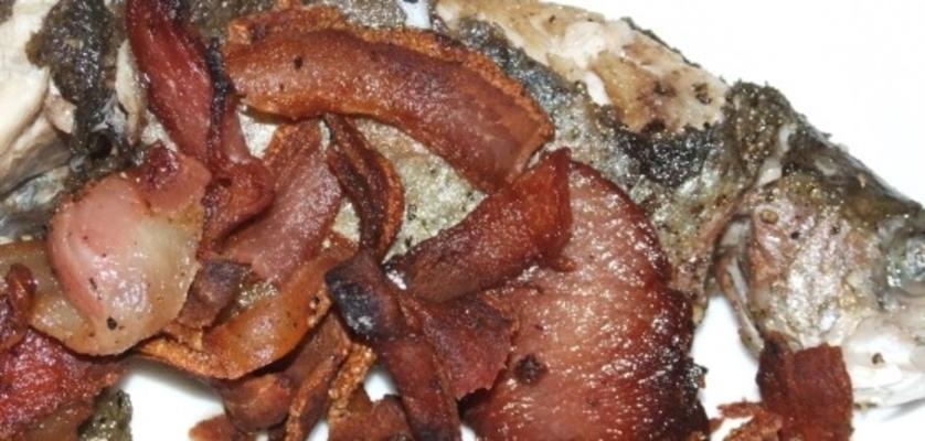 truite de petit déjeuner au bacon