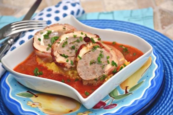 bachickage à la polenta et à la sauce romano au parmesan ragu