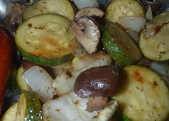 courgettes et champignons grillés