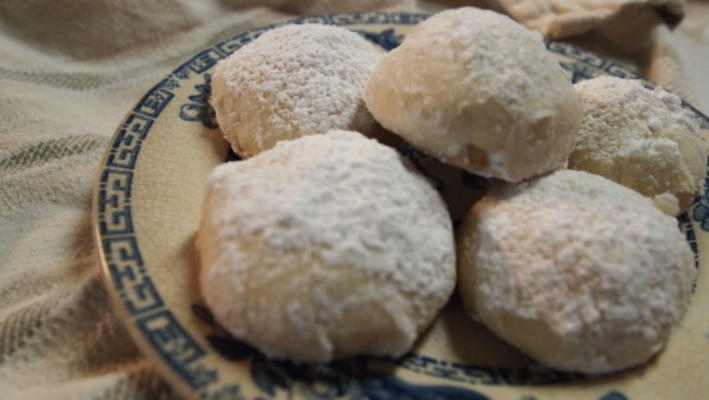 kourabiethes etndash; biscuits au beurre grec