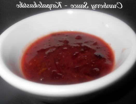 sauce aux canneberges - karpalokastike