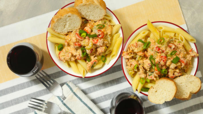 écrevisses cajun alfredo avec penne