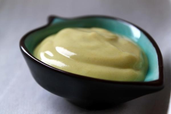 sauce crémeuse à la moutarde (végétalienne)