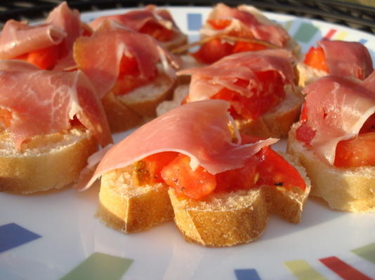 pain espagnol aux tomates et au jambon serrano (jamon serrano)