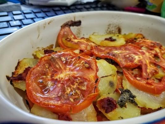 bola de batata e tomate (casserole portugaise de pommes de terre / tomates)