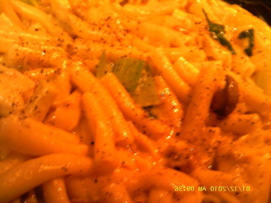 ziti avec cheddar fort et champignons