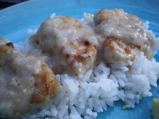 taverne sur le poulet du vert francais réduit en gras et en sel