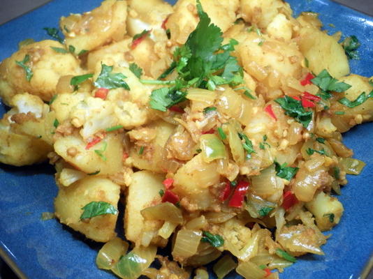 mon aloo gobi - chou-fleur au curry et pommes de terre